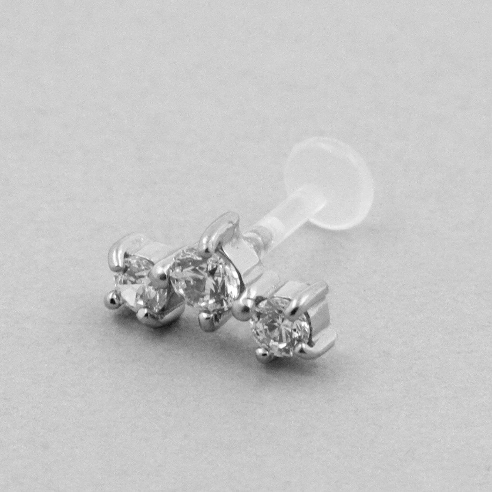 Bioplast Jewelled Labret - Zirconia Curve Clear